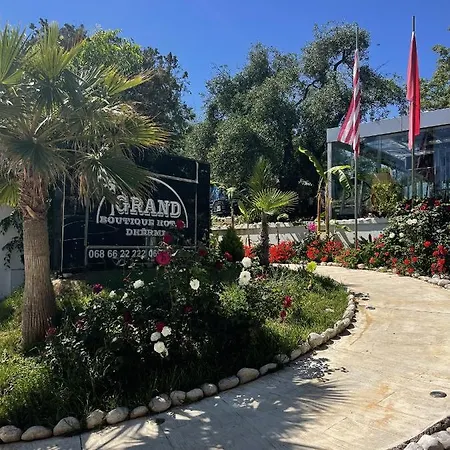 Grand Boutique Hotel