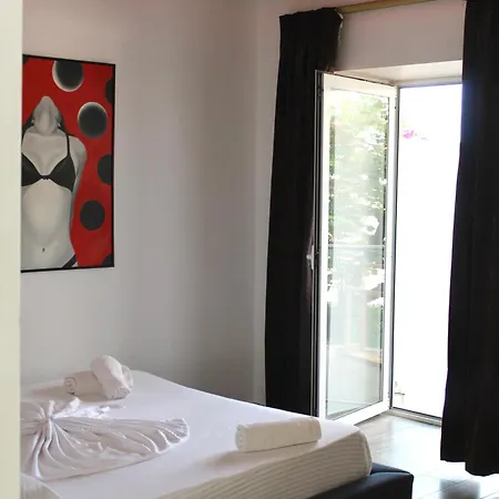 Grand Boutique Hotel *