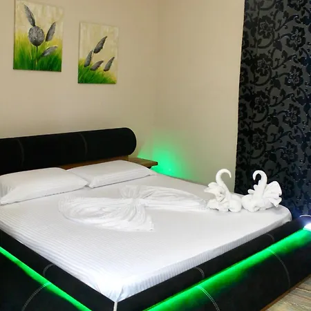 Grand Boutique Hotel *