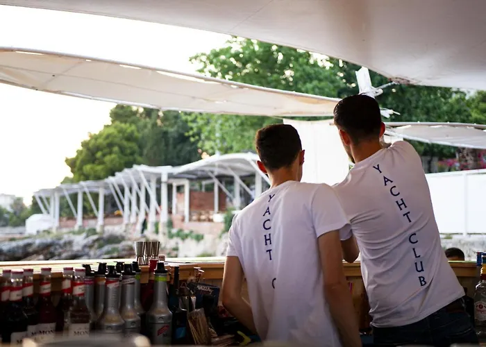 Grand Boutique * Dhërmi