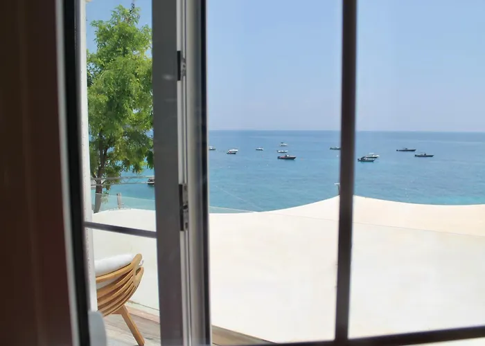 Grand Boutique Szálloda Dhërmi