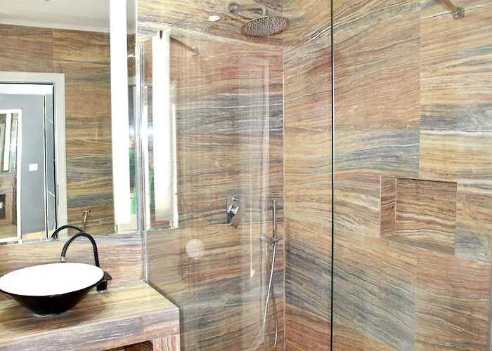 Grand Boutique Hotel