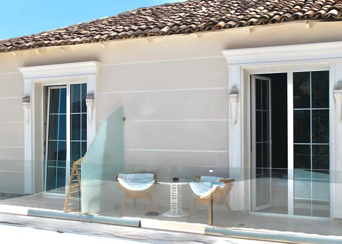 Grand Boutique Szálloda Dhërmi