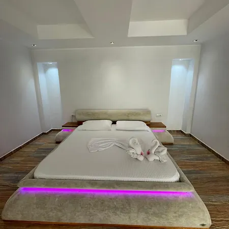 Grand Boutique * Dhërmi
