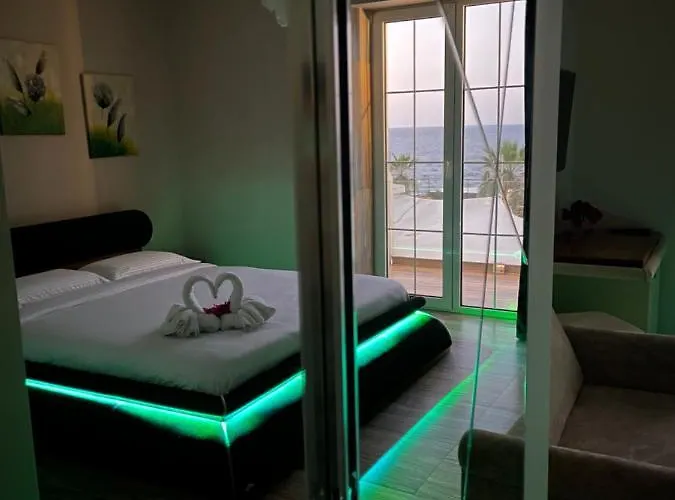 Отель Grand Boutique