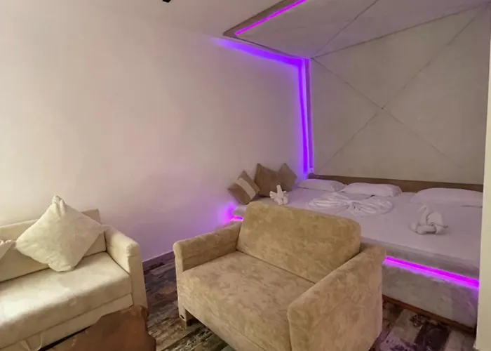 Отель Grand Boutique *